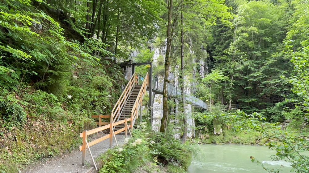 Kaiserwinkl, Tirol - Schmugglerweg_Hängebrücke