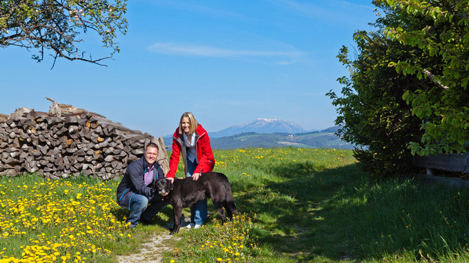 © Wiener Alpen / Franz Zwickl / Wiener Alpen - Wandern mit dem Hund / Zum Vergrößern auf das Bild klicken
